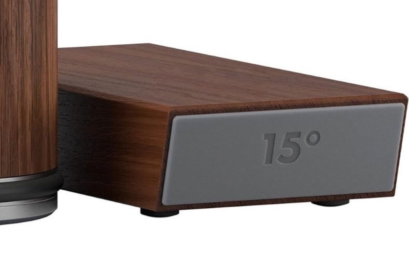Close-up of the angle block marked 15 degrees